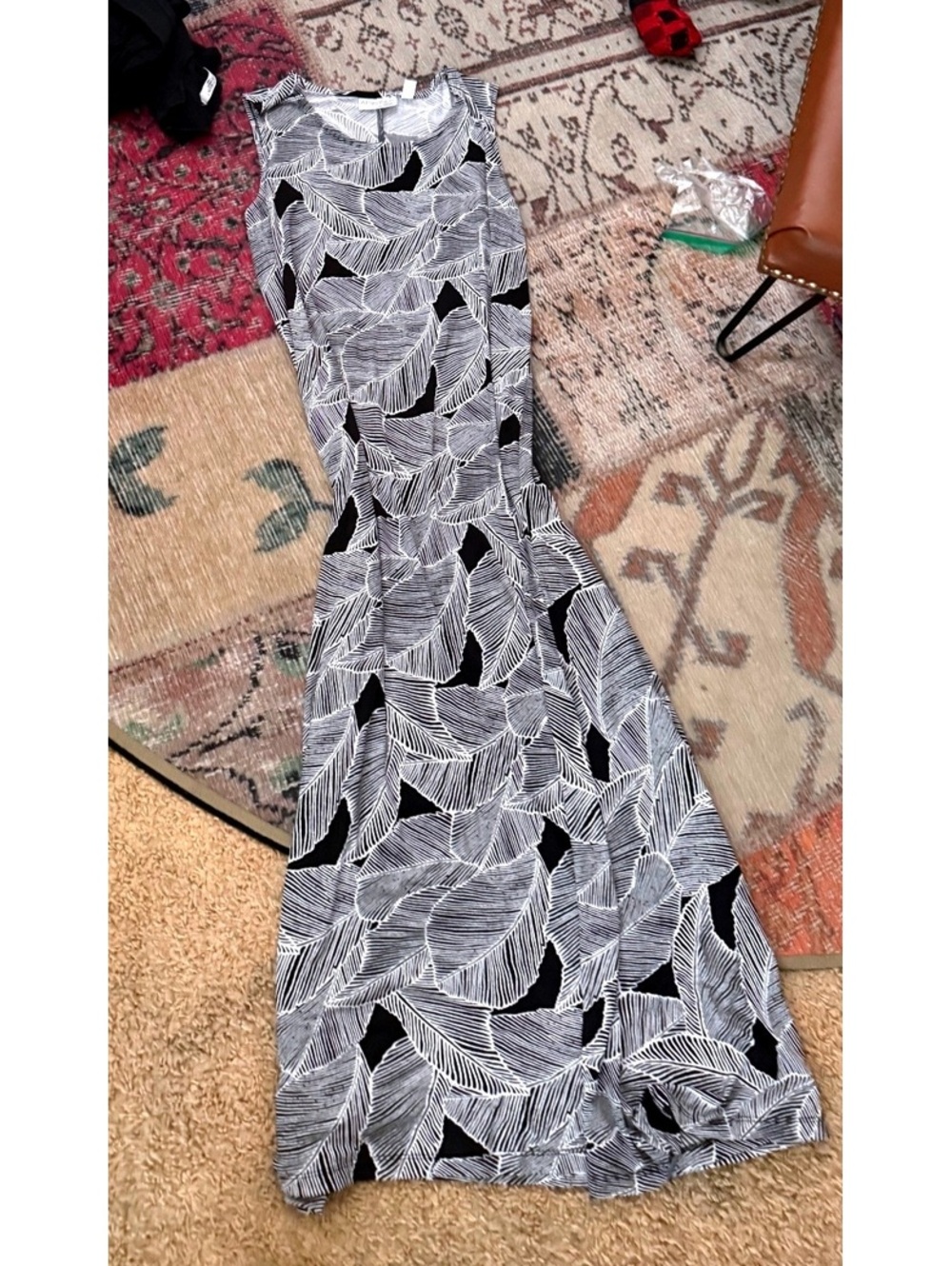 Attitude by Renne black white leaf print  patterned dress